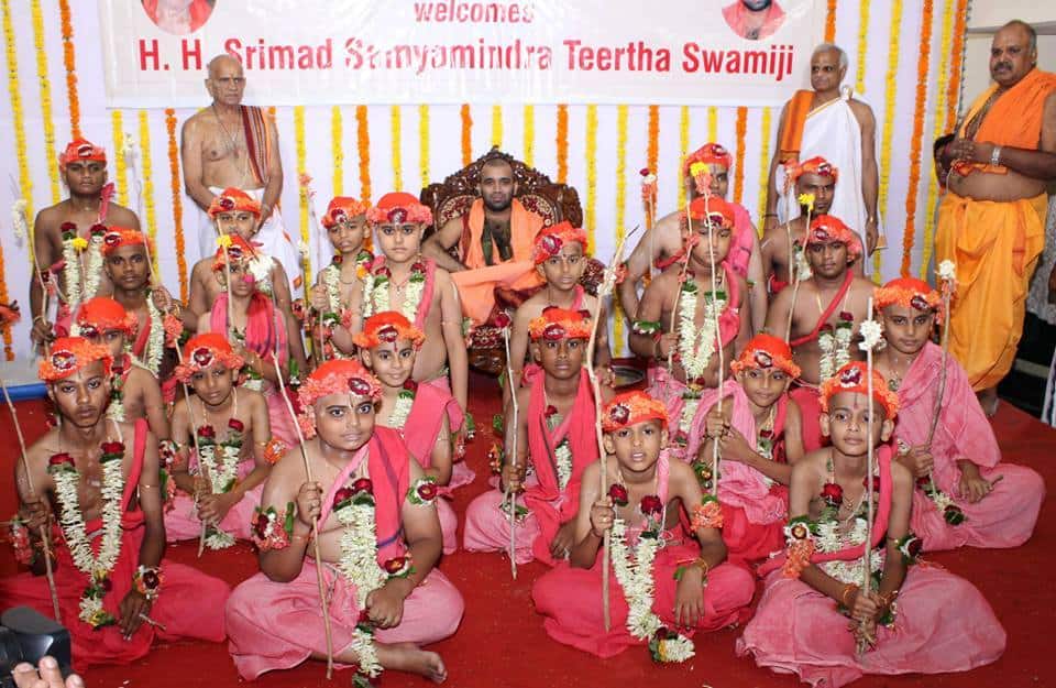 Samuhik Upanayan 2015 graced by H.H Shishya Swamiji